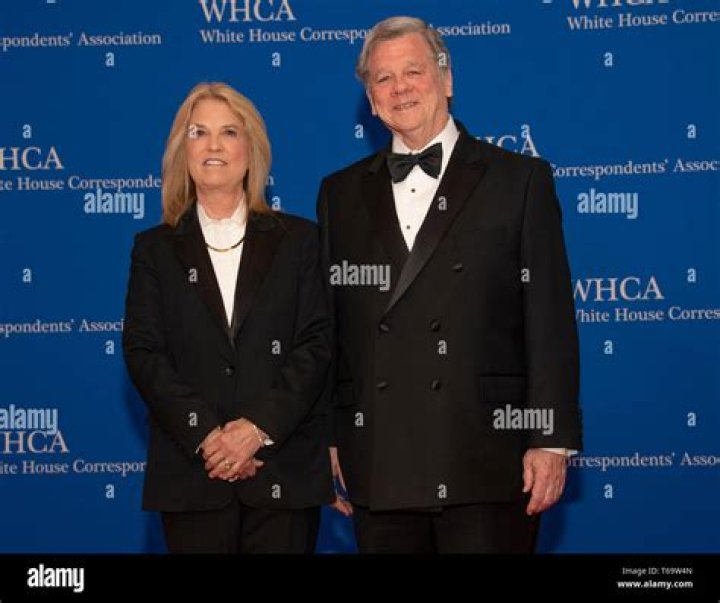 Greta Van Susteren Husband, Divorce, Salary and Net Worth