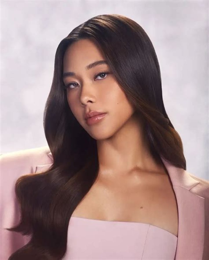 Kim Cruz - Age, Family, Bio